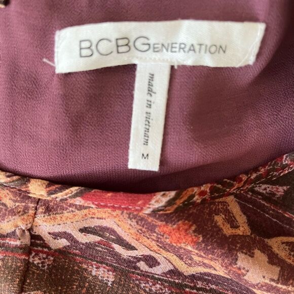 BCBGeneration Invert-Pleat Tribal Tank Top
Size M - Picture 6 of 6